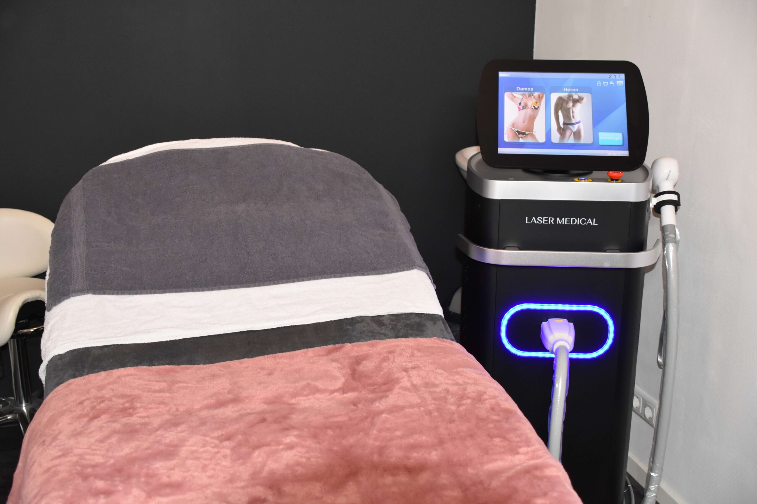 Chantal — Eigenaresse Gold Skin Laser and Wax Salon